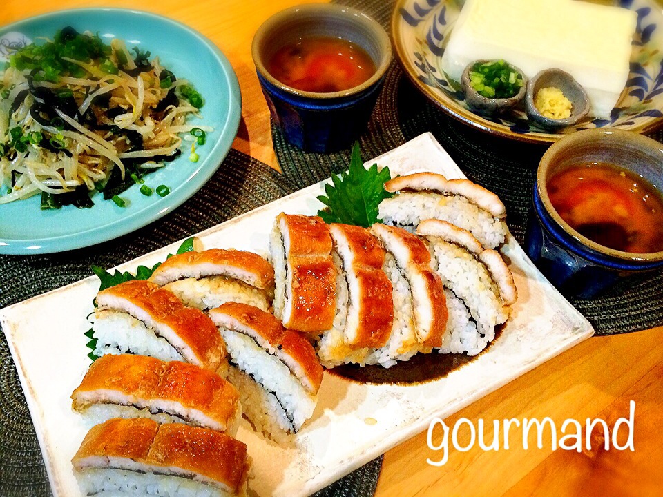鱧の押し寿司 アオサ コーン入り茶碗蒸し 味見で完食しちゃうモヤシ 湯葉豆腐などの夜ごはん プーティ Snapdish スナップディッシュ Id Wmbaka
