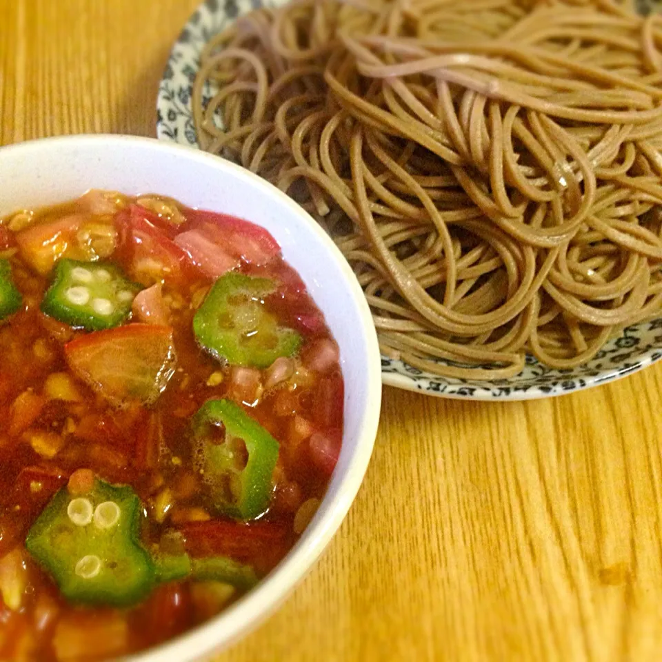 トマト納豆つけ蕎麦|たれめぐま◡̈✩*さん