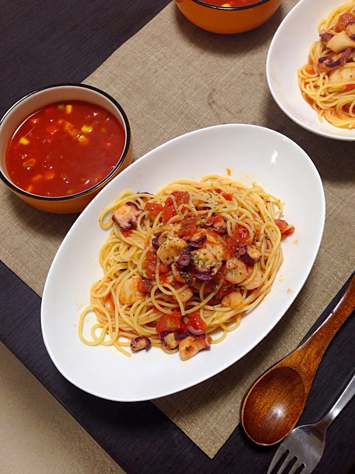 タコとトマトの冷製パスタ🍝|まめこさん