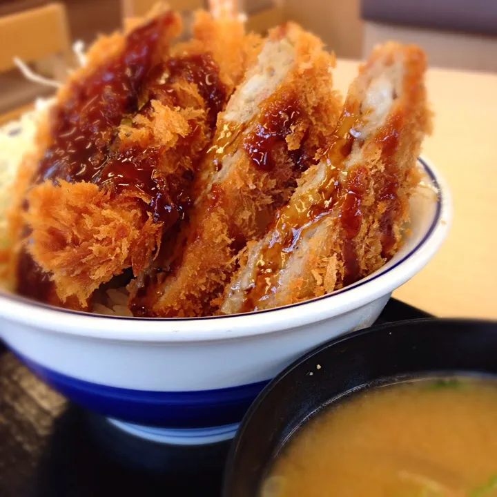 海鮮・ヒレ・メンチ・ソースカツ丼 ＠かつや|チェリーリンさん