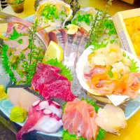 Snapdishの料理写真:お刺身盛り合わせ❗️|居酒屋地蔵屋の大将さん