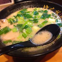 Snapdishの料理写真:九条ネギラーメン|Hiroki Gotouさん