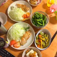 Snapdishの料理写真:とり肉のからあげ、なめこおろし奴、夏野菜のごった煮、枝豆！|ふぢっちさん