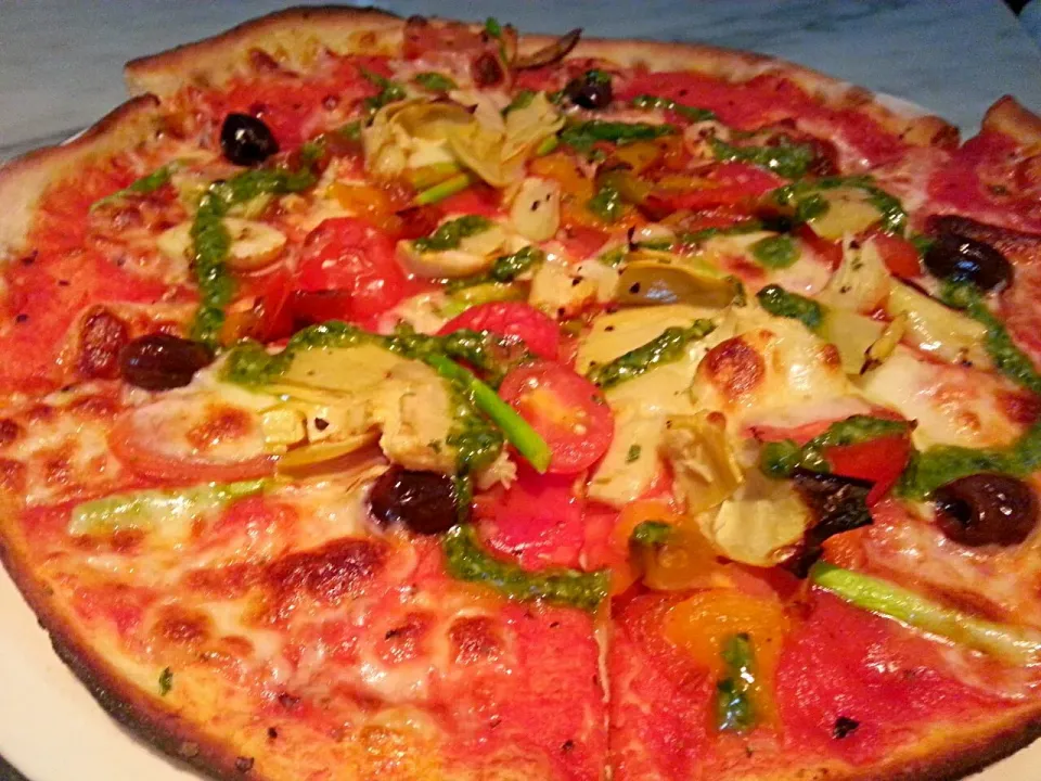 Mushroom and vegetables pizza|Iris Petitmanさん