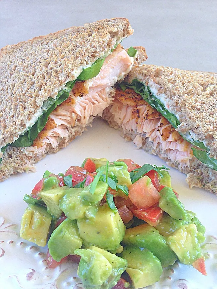 Salmon spinach low fat cream cheese|lindsay robesonさん