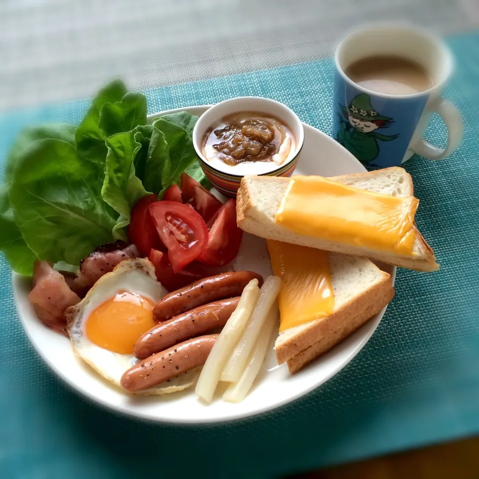 今日の朝ごはん|ぺんぎんさん