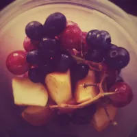 Snapdishの料理写真:Fruit #yum|kassidy wedemeyerさん