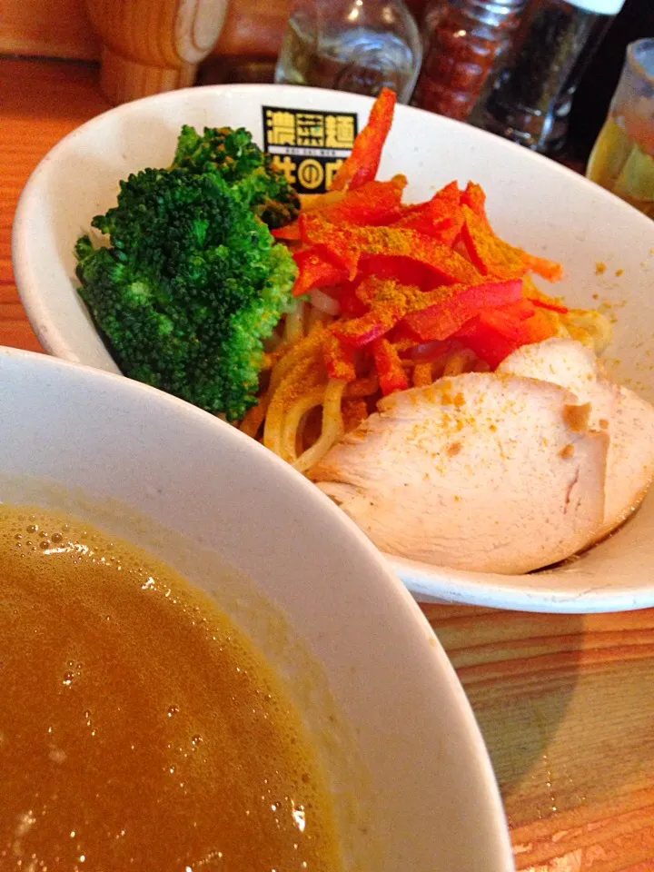 Pumpkin curry Tsukemen|Tetsuya Ogawaさん