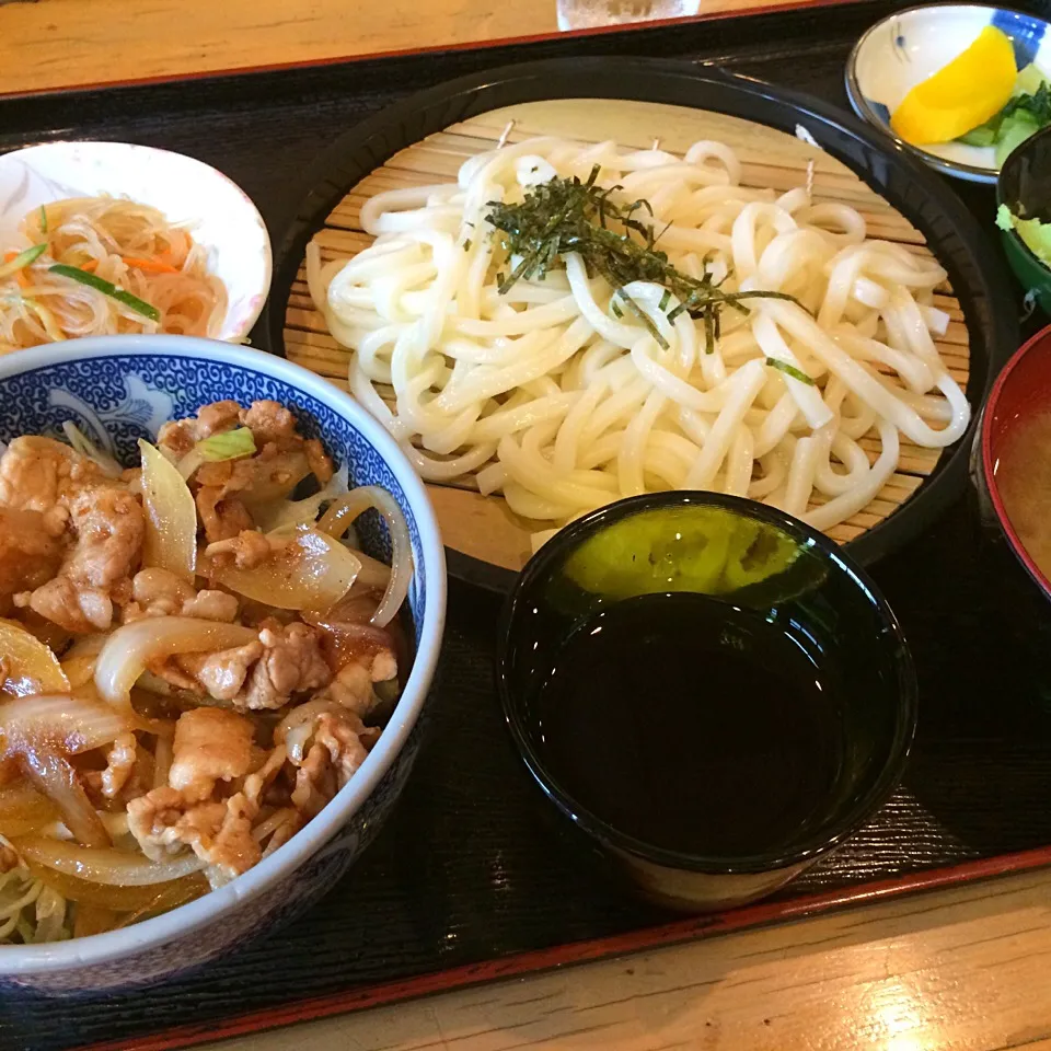 ざるうどん焼肉丼セット|uchikawa hiroshiさん