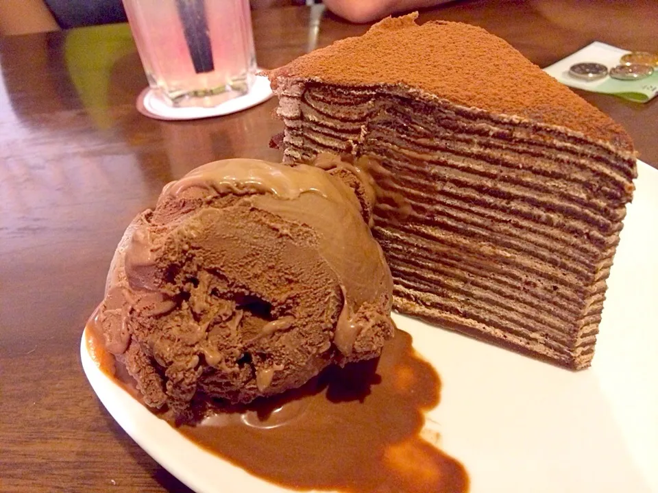 Snapdishの料理写真:Chocolate Mille Cake n ice cream|prissyさん