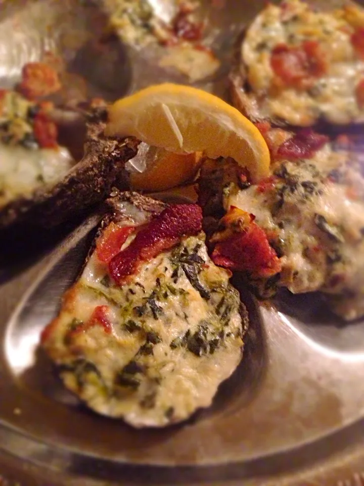 Chargrilled Oysters with melted cheese, bacon and spinach - New Orleans|robert flickerさん