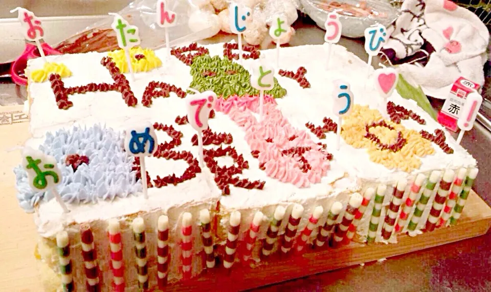 Snapdishの料理写真:一歳のお誕生日ケーキ|conamesiさん