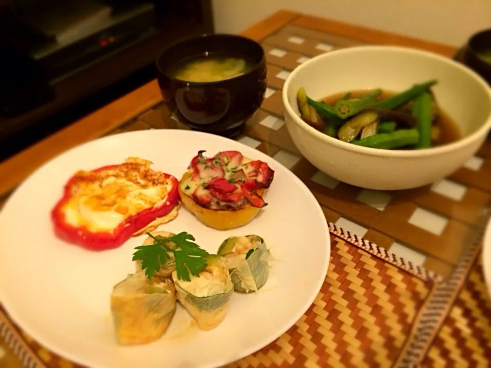 パプリカ創作料理、夏野菜の煮浸し、セロリの味噌汁☆|Minahoさん