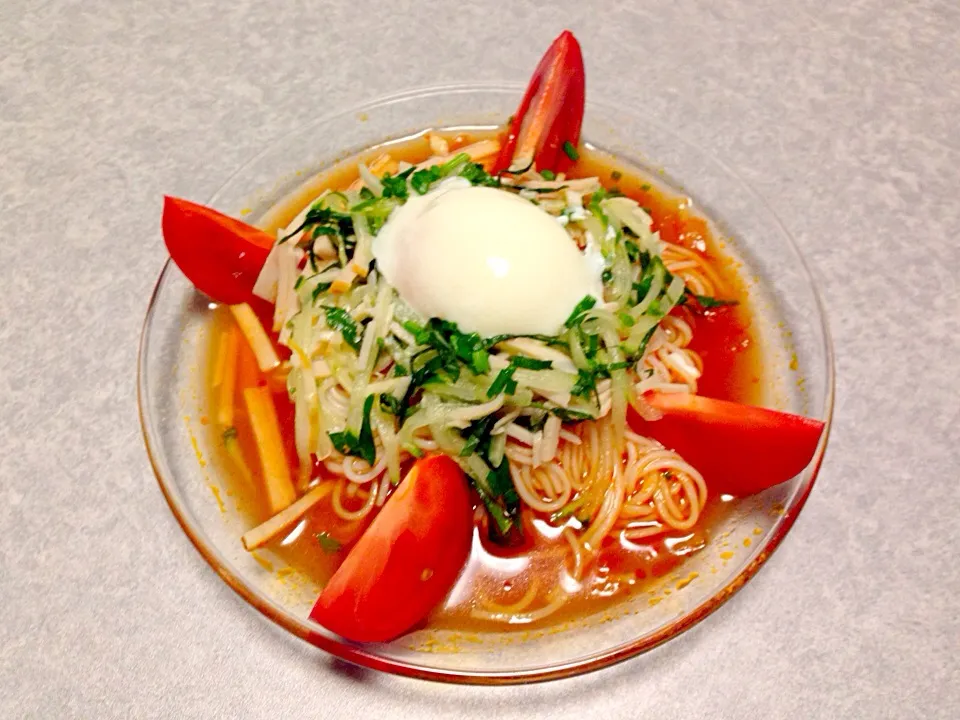 カゴメトマトケチャップさんの料理 真っ赤なトマトのイタリアンサラダそうめん【つくったよでプレゼント♪】|Orie Uekiさん