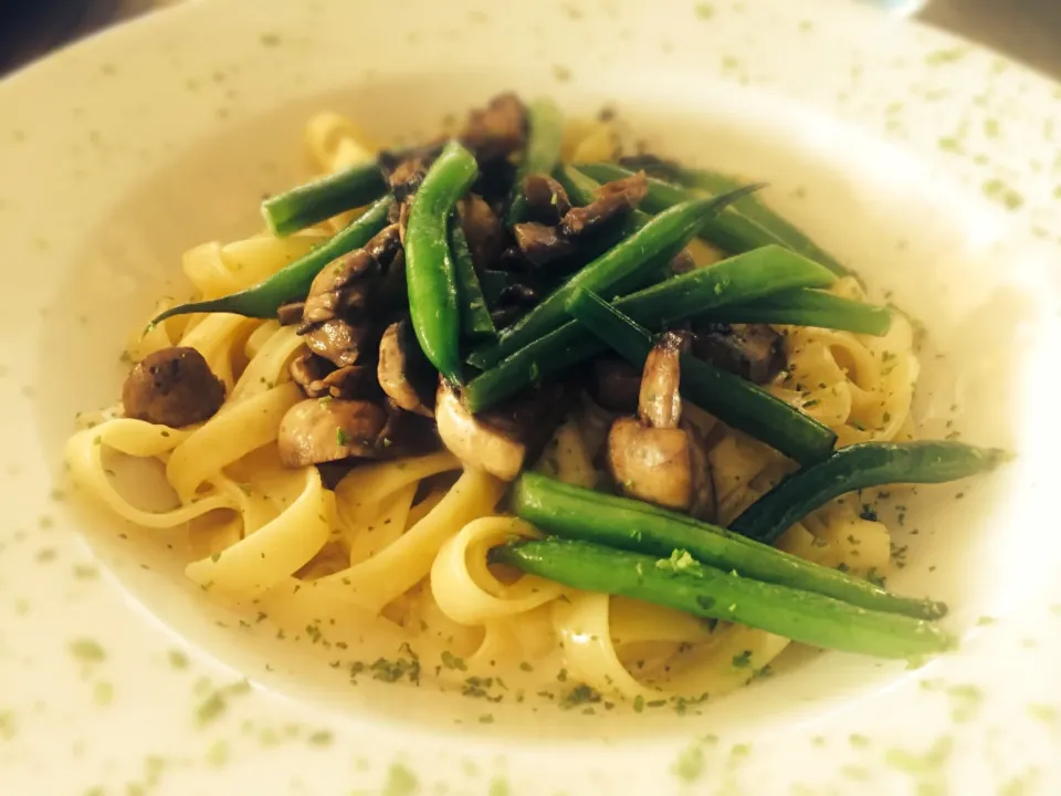 Gorgonzola Tagliatelle with green beans & mushrooms|Sergio Lacuevaさん