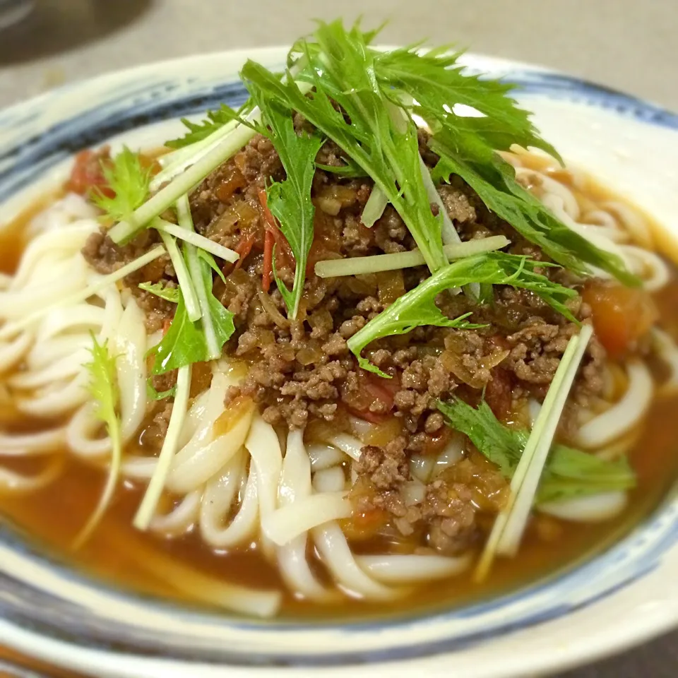 トマトひき肉うどん|ごるびーさん