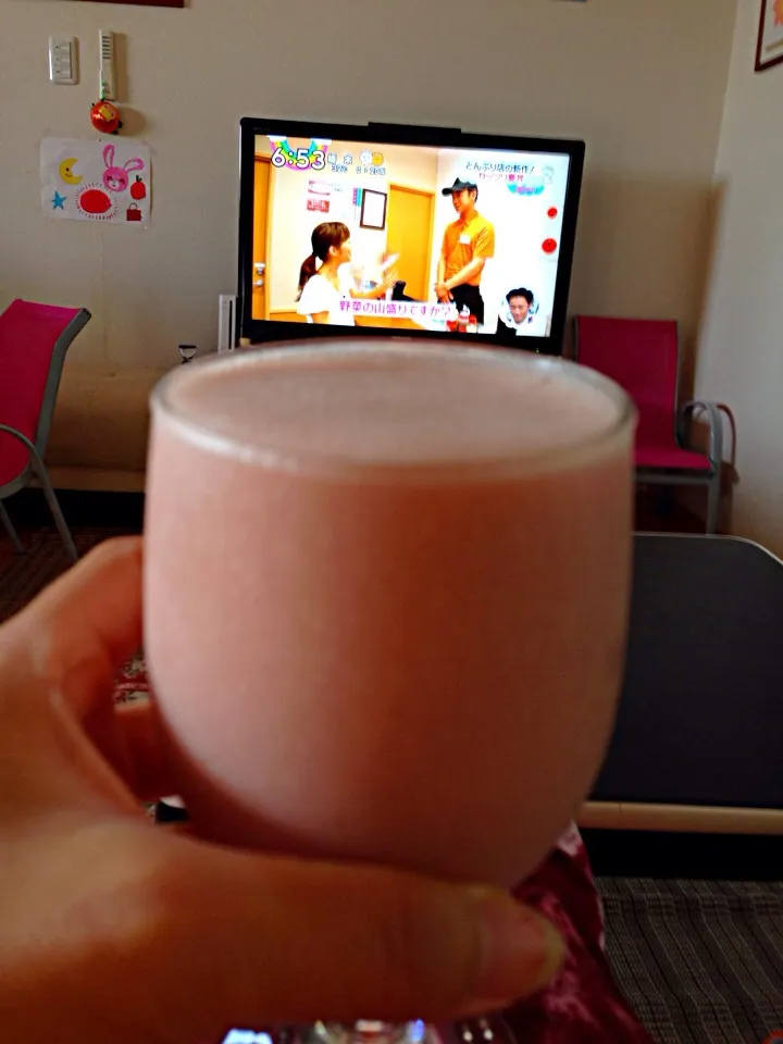 Banana watermelon smoothie with yoghurt|viviさん