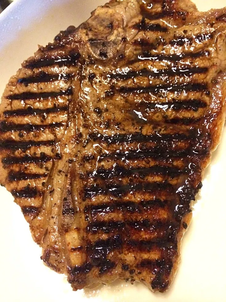 T-bone steak|Ong Sor Fernさん