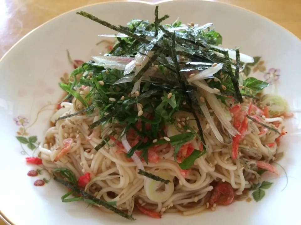 Snapdishの料理写真:とみくみさんの料理 油そば風素麺|みきおさん