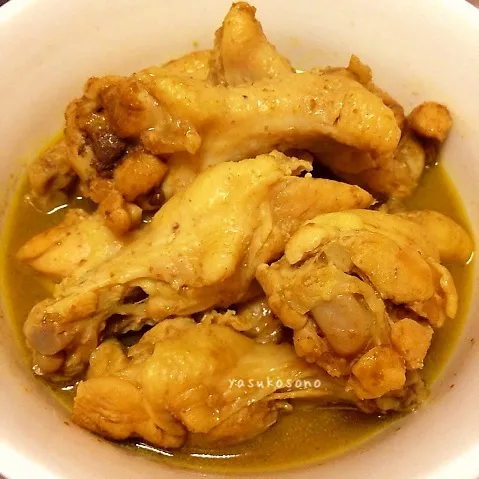 Chiken Braised in Coconut Milk / Opor Ayam|Yasuko Sonoさん