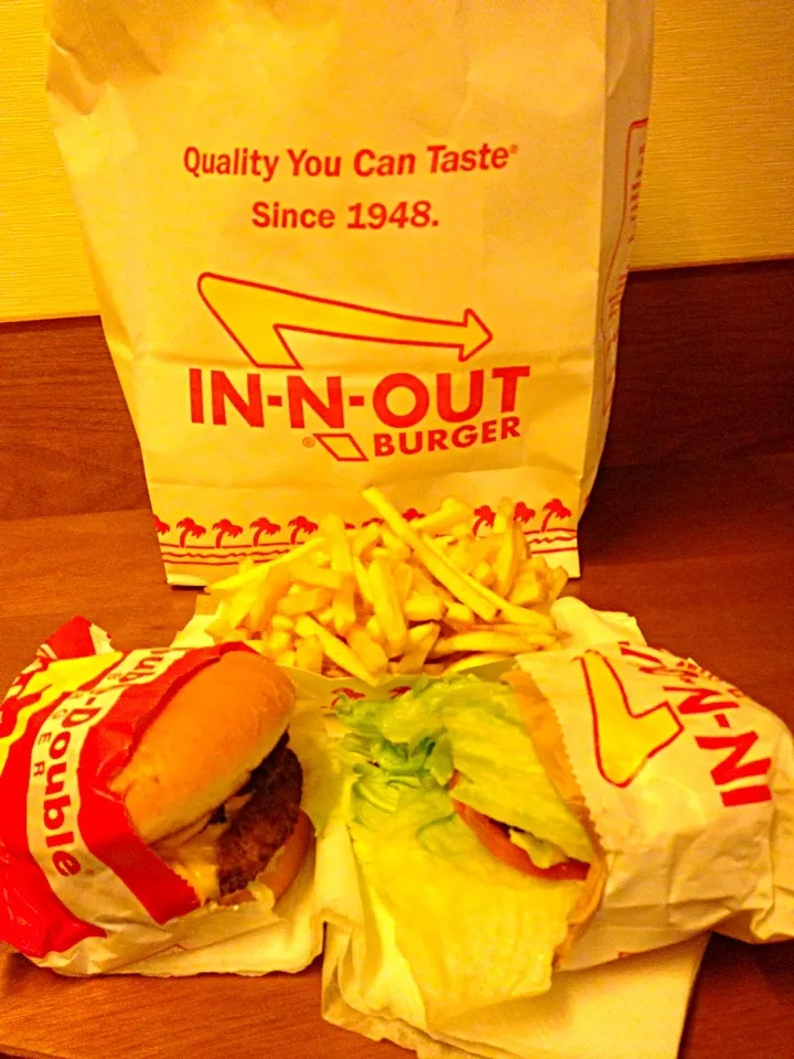 IN-N-OUT BURGER|チビミミさん