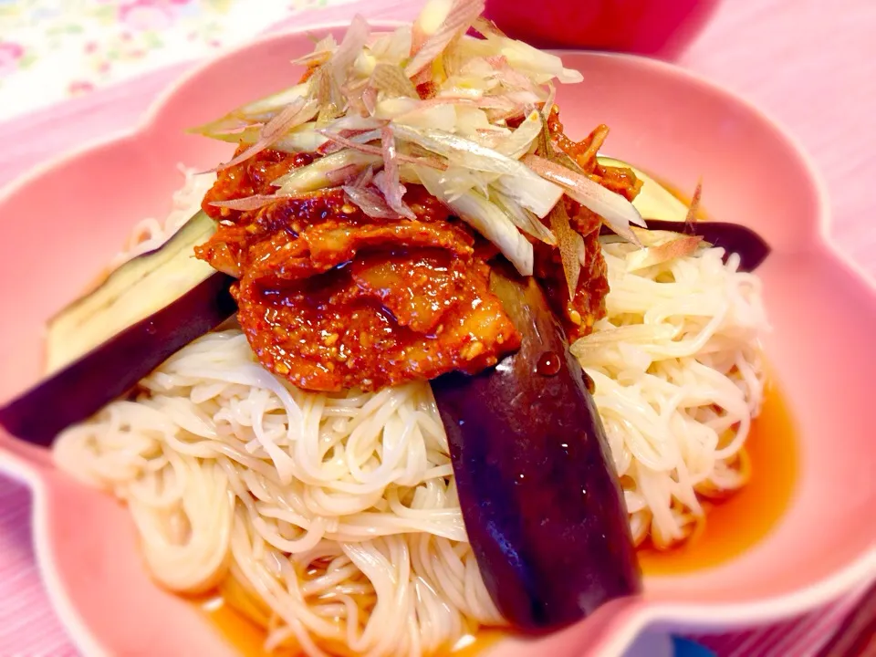 茄子のキムチ胡麻そうめん|メグさん