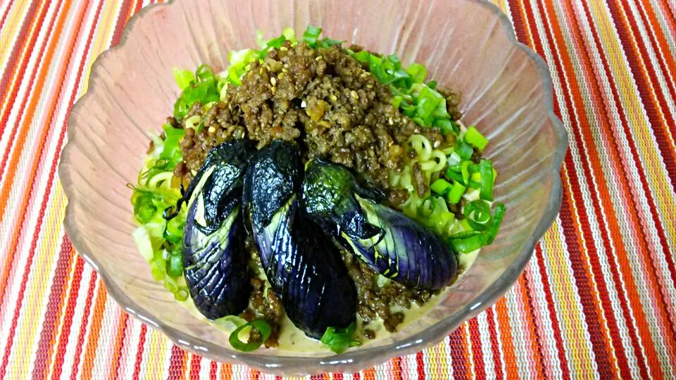 Snapdishの料理写真:汁なし冷し担々麺♪|ゆっこさん