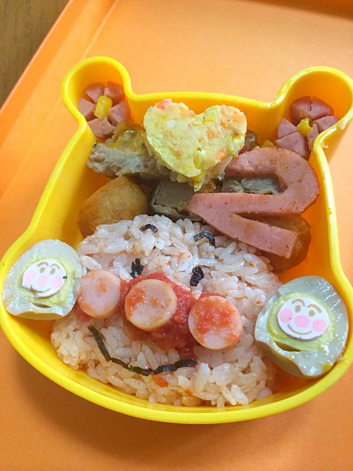 Snapdishの料理写真:娘ちゃん♡2歳誕生日 保育園お弁当|なおさん