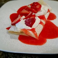 Strawberry crepes|jeffry angeloさん