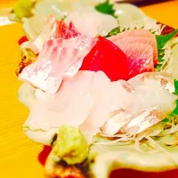 Snapdishの料理写真:刺身の盛り合わせ(〃ω〃)|Yume Yanさん