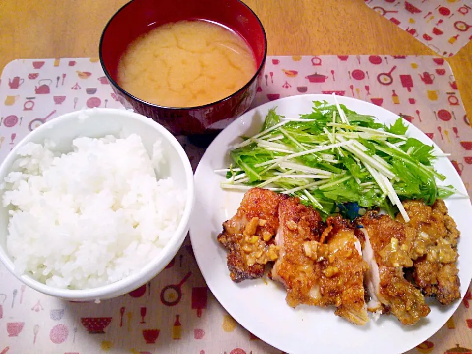 ８月15日 鶏の香味揚げ 水菜のサラダ 大根のお味噌汁|いもこ。さん