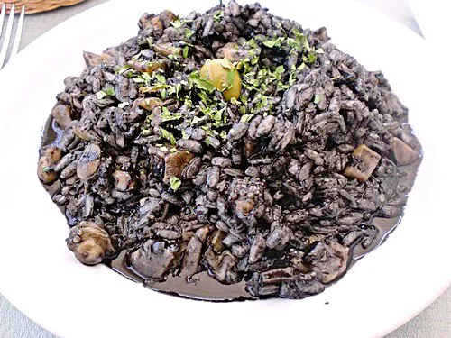 Black Risotto with Seafood|Tya LaCroaziaさん