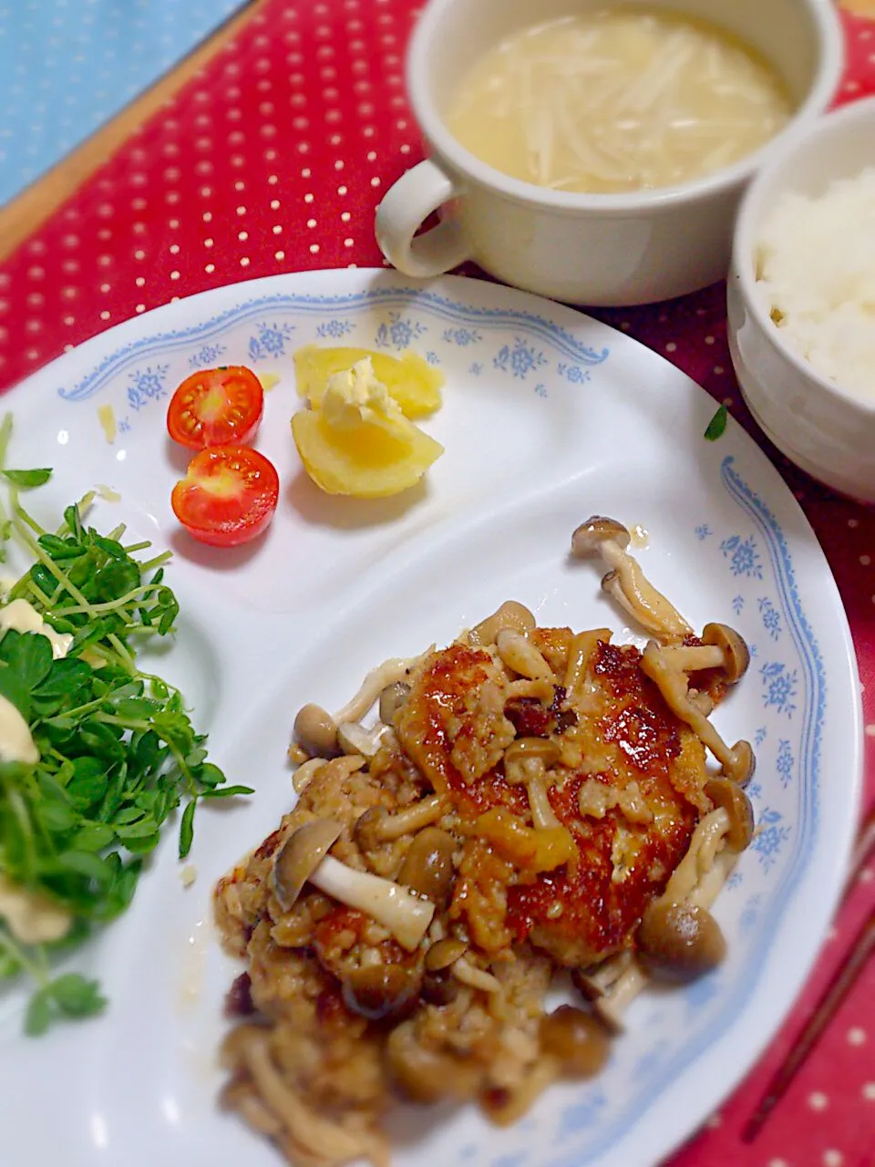 鶏挽き肉と豆腐のハンバーグ～照り焼ききのこソース～|ゆきさん