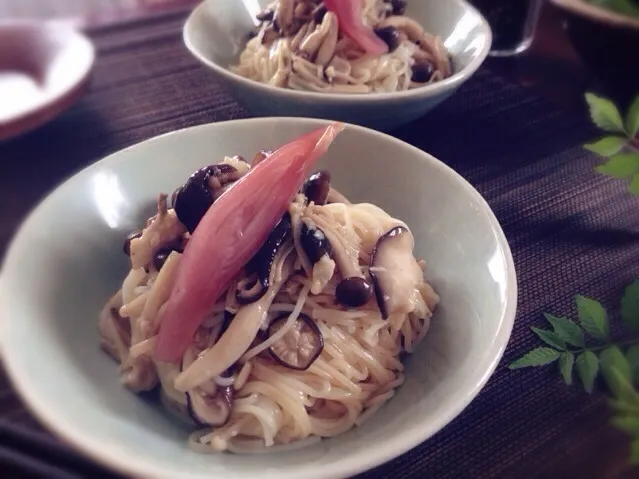 ゆかさんの万能♡塩麹キノコで素麺|まちまちこさん