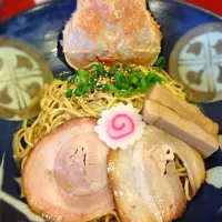 Snapdishの料理写真:ずわい蟹の濃厚まびし潮麺