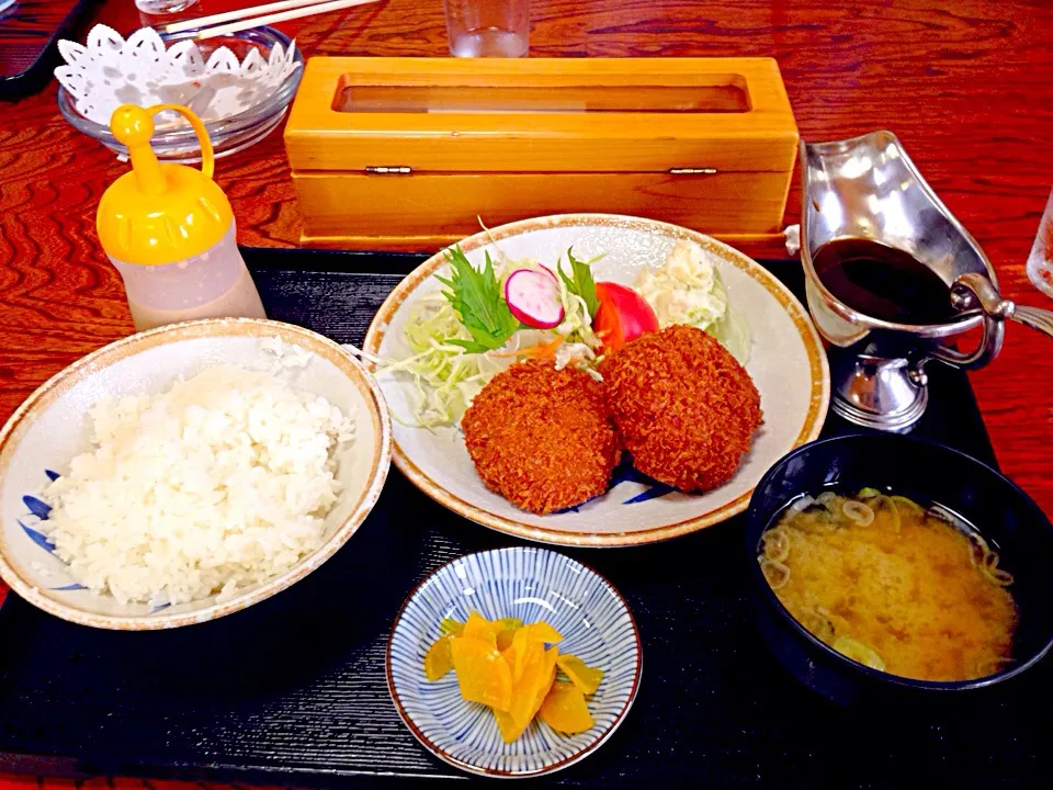 メンチカツ定食|雨蛙のあまちゃんさん