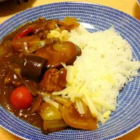 野菜たっぷりのチーズのせカレー|なみさん