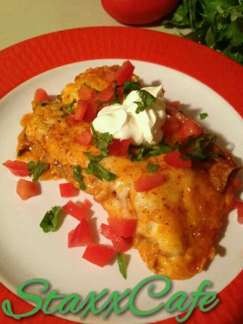 Snapdishの料理写真:Chicken Enchilada|Lucretia Sandersさん