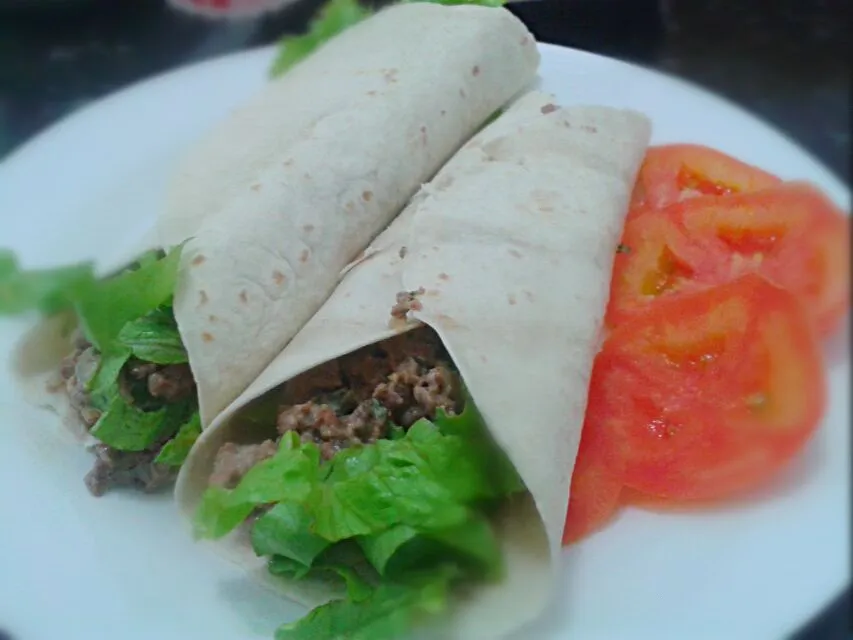 16/08/2014 - almoço

wrap de carne moída (patinho) + creme de ricota light + alface + tomate|Gabriela Baptistaさん