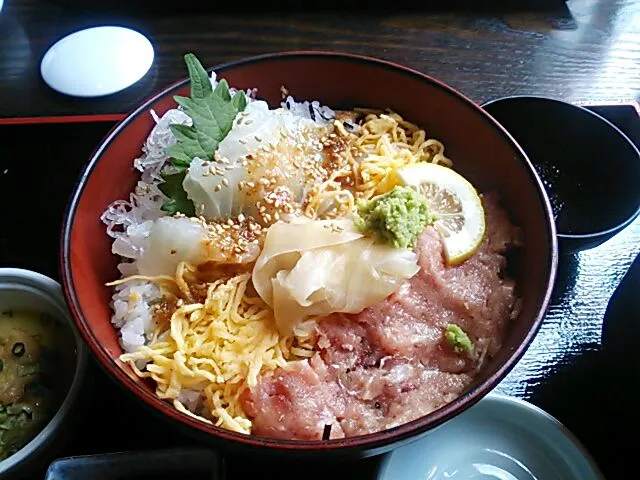 鯛のゴマだれ丼|わこさん