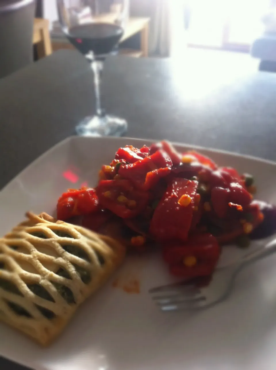 Stir fried vegetables, in coconut oil, with tomato purée and herbs with a goats cheese and spinach tart and a small glass of red wine x|🍓Jolejo🍓さん