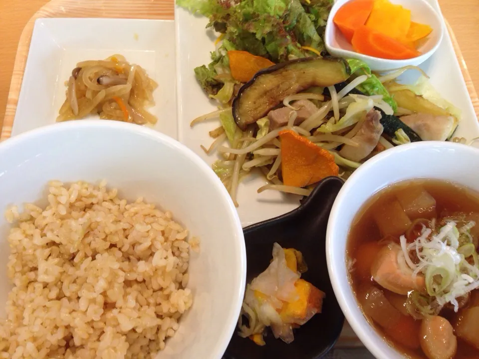 地元農家さんの夏野菜炒め定食|お家でbar!さん