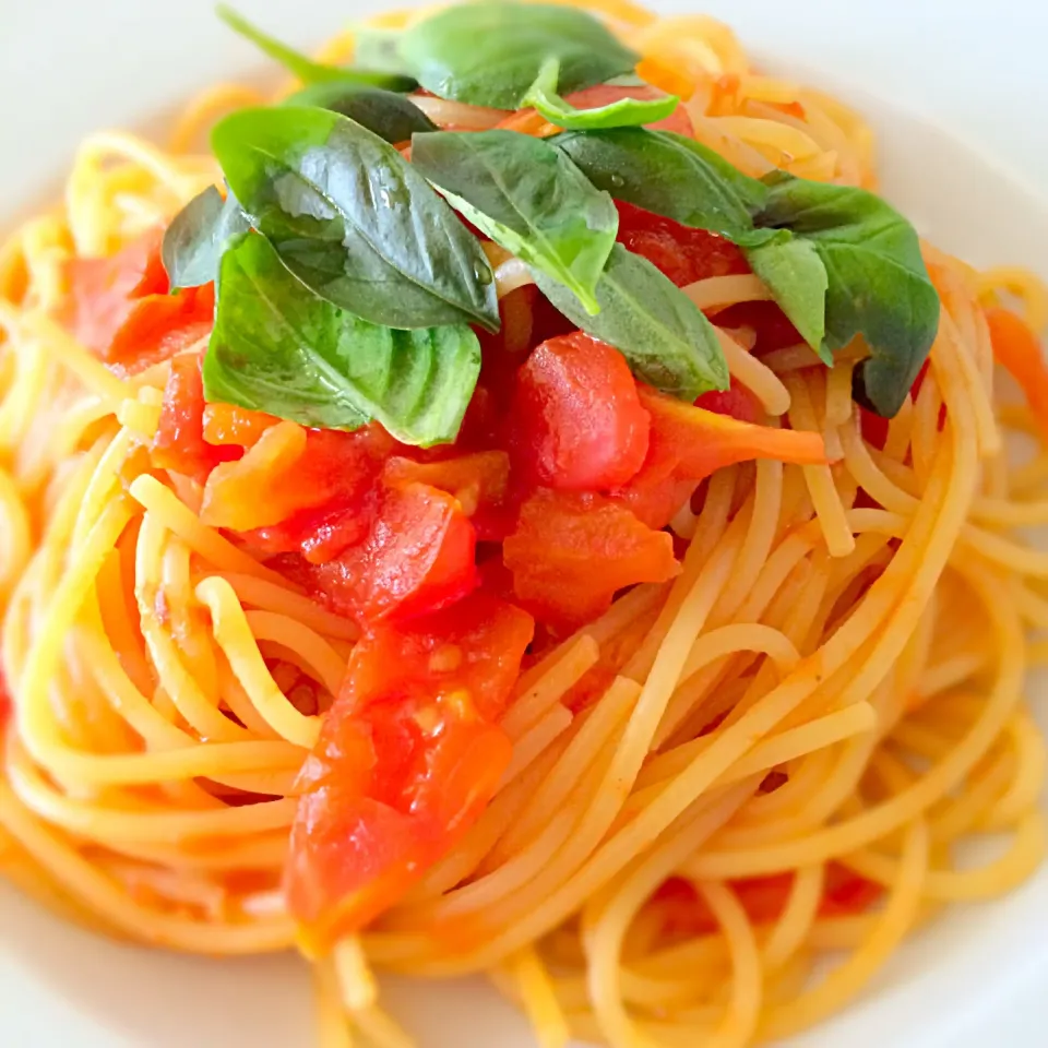 王道イタリアンパスタ  Spaghetti al pomodoro e basilico|Cedro🍋さん