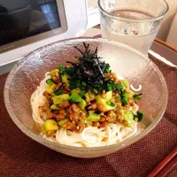 アボカド納豆ぶっかけそうめん|あんなさん