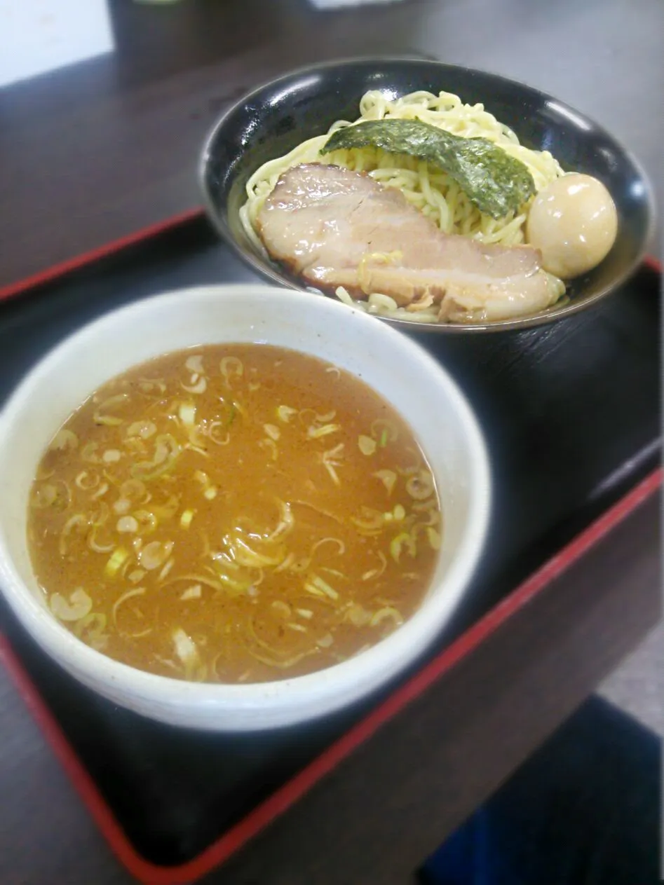 Snapdishの料理写真:濃厚煮干つけ麺|よちやまさん