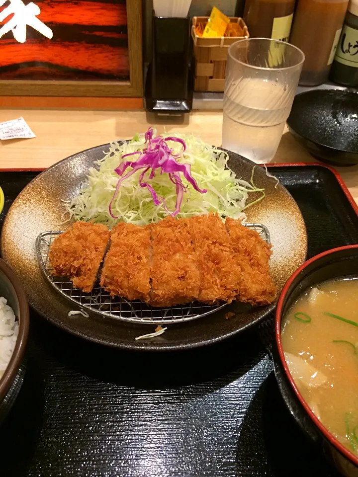 ロースカツ定食豚汁セット|山内博之さん