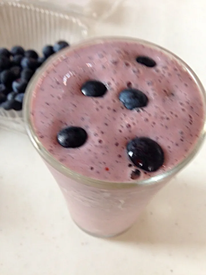 Banana blueberry smoothie|viviさん