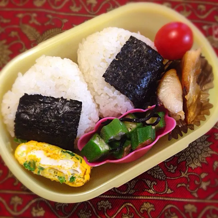 Snapdishの料理写真:おにぎり弁当|もえさん