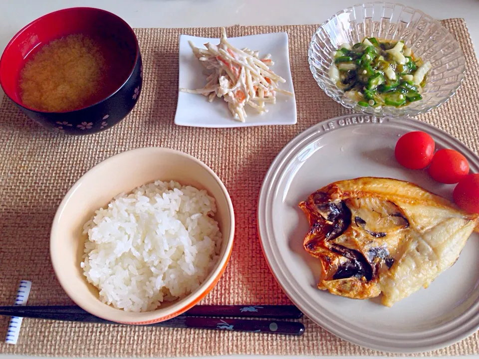 Snapdishの料理写真:のどぐろ開き ごぼうサラダ オクラ長芋昆布のネバネバ しじみの味噌汁|にゃろめさん