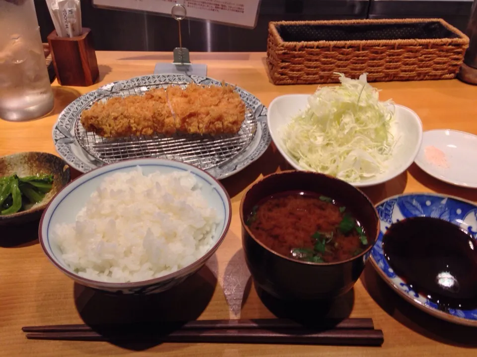 ロースとんかつ キャベツご飯おかわり自由|PegaOさん